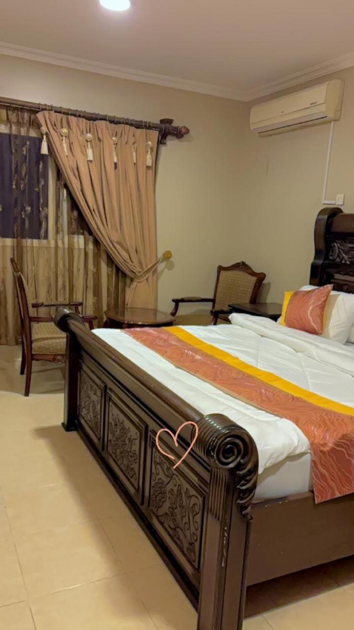 Villa العزيزيه - الخبر *